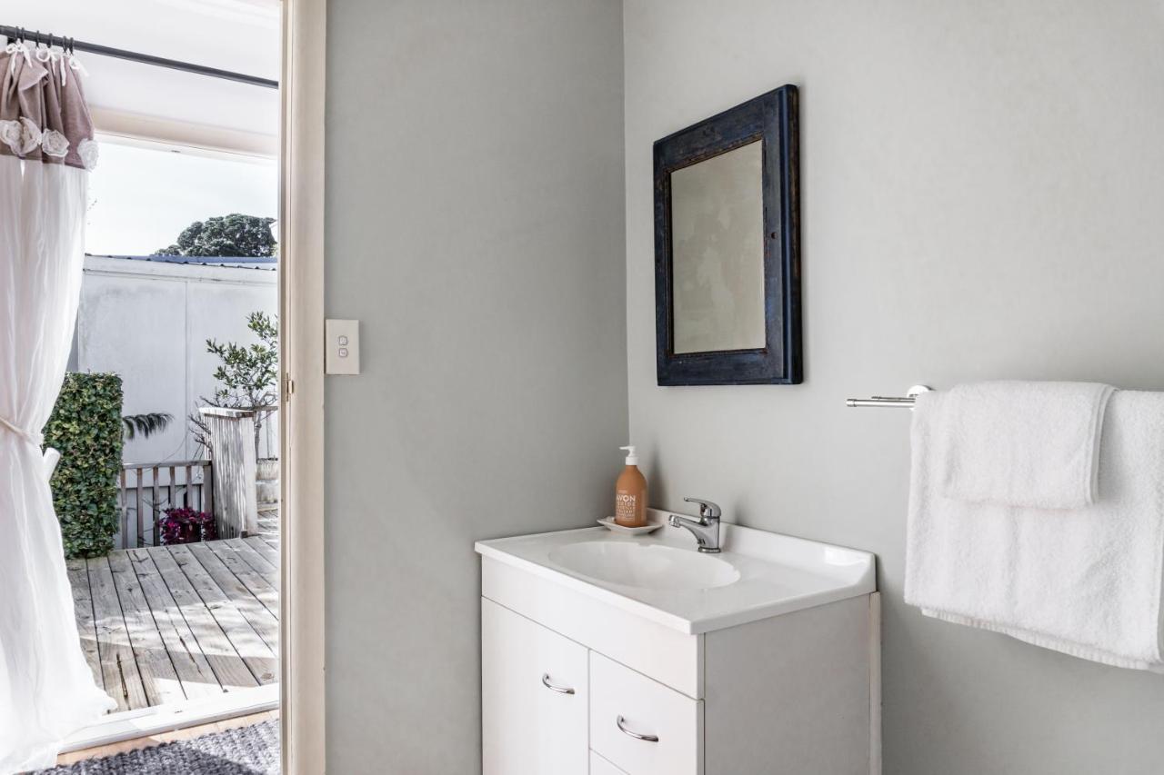 Kowhai Cottage & Studio Raglan Exterior foto